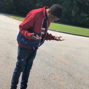 Meet your Posher, Dion